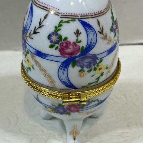 VTG Hand Painted Faberge Style Floral Porcelain Egg Shaped Hinged Jewelry Box - Picture 3 of 16
